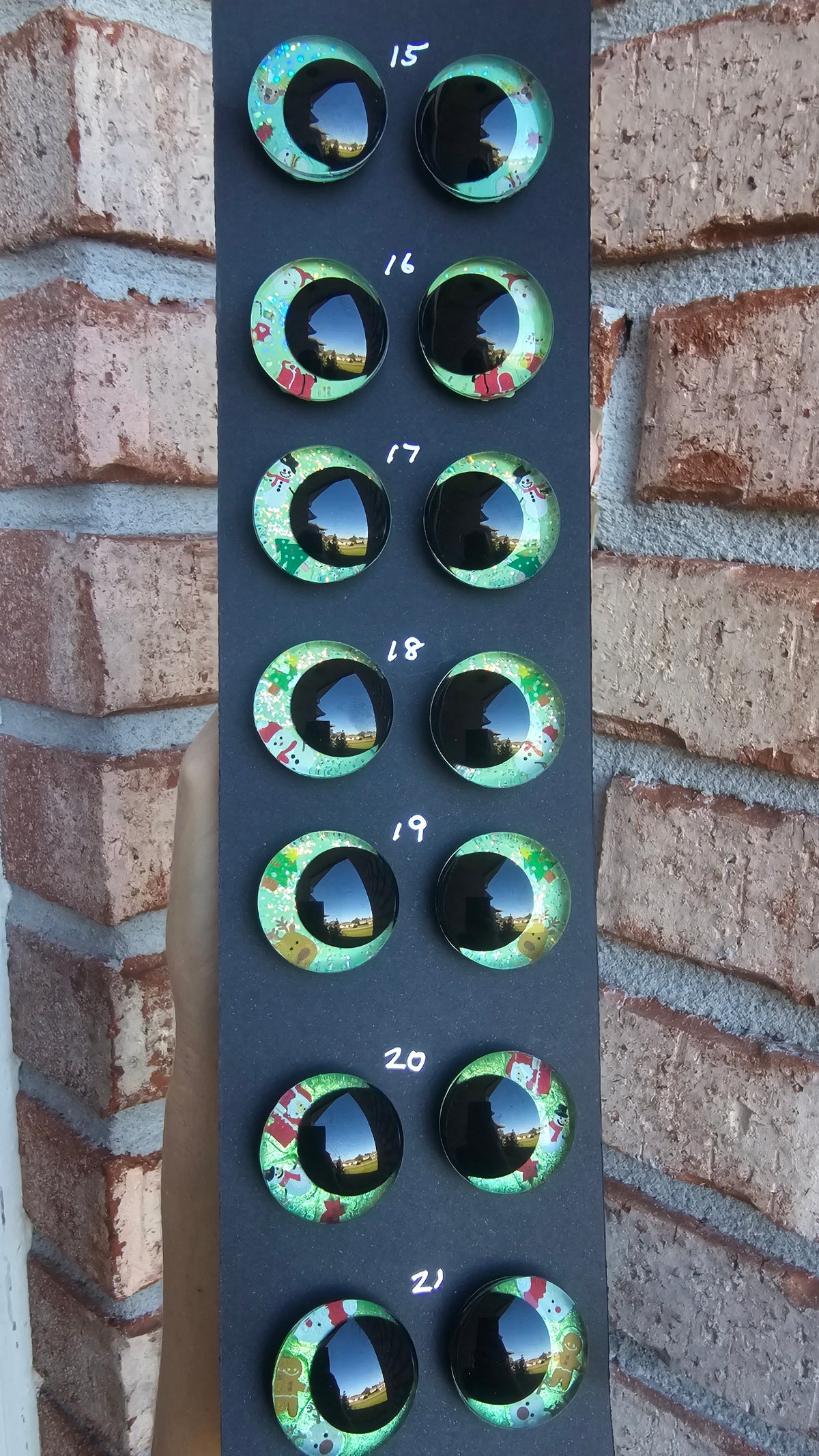 Individual Christmas Specialty Eyes
