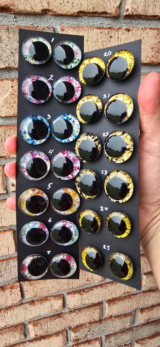 READY TO SHIP Specialty Dried Flowers and Gold Eyes Limited Supply Handpainted Glitter Sinker Recessed Safety Eyes Amigurumi Crochet