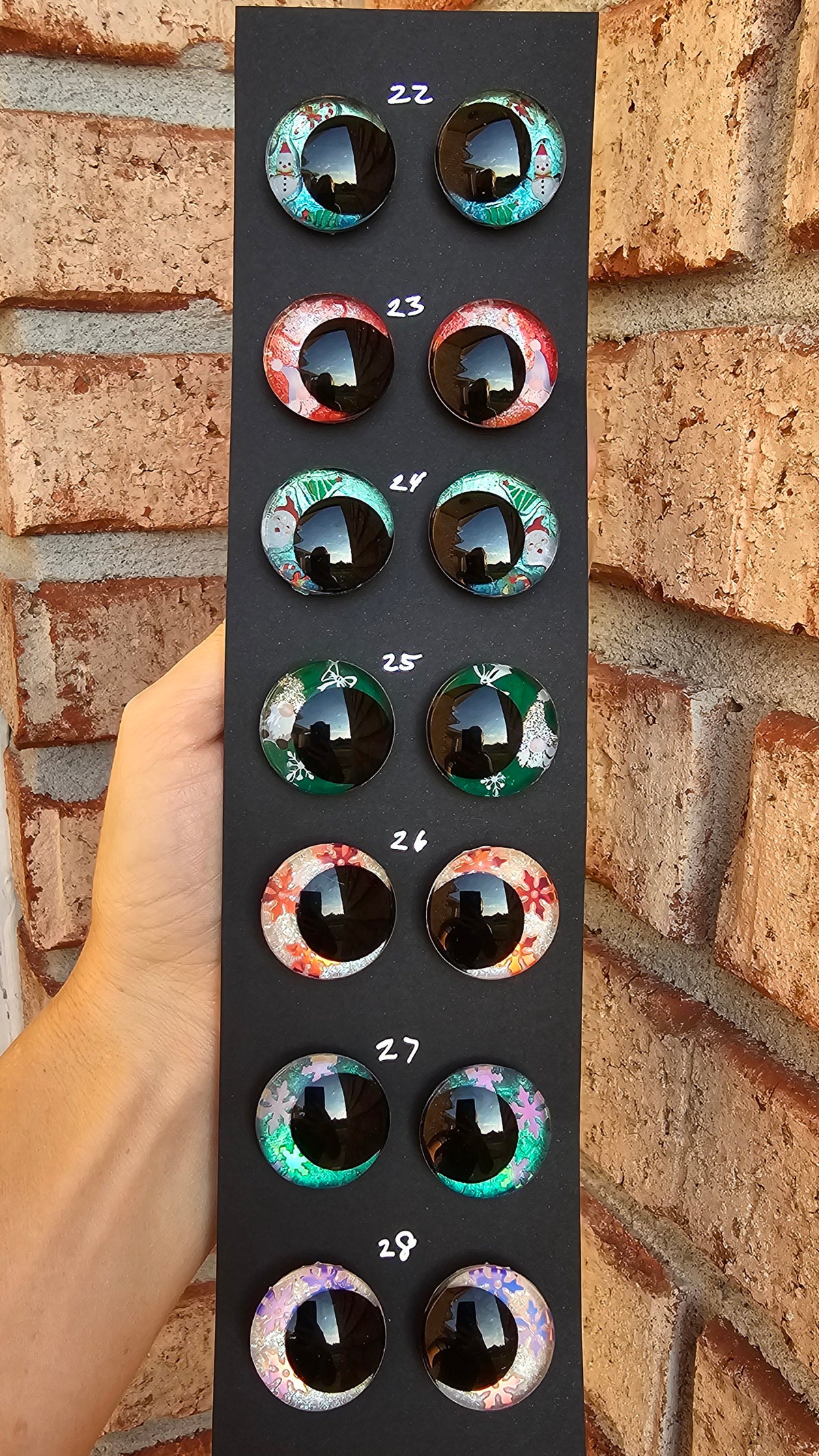 Individual Christmas Specialty Eyes