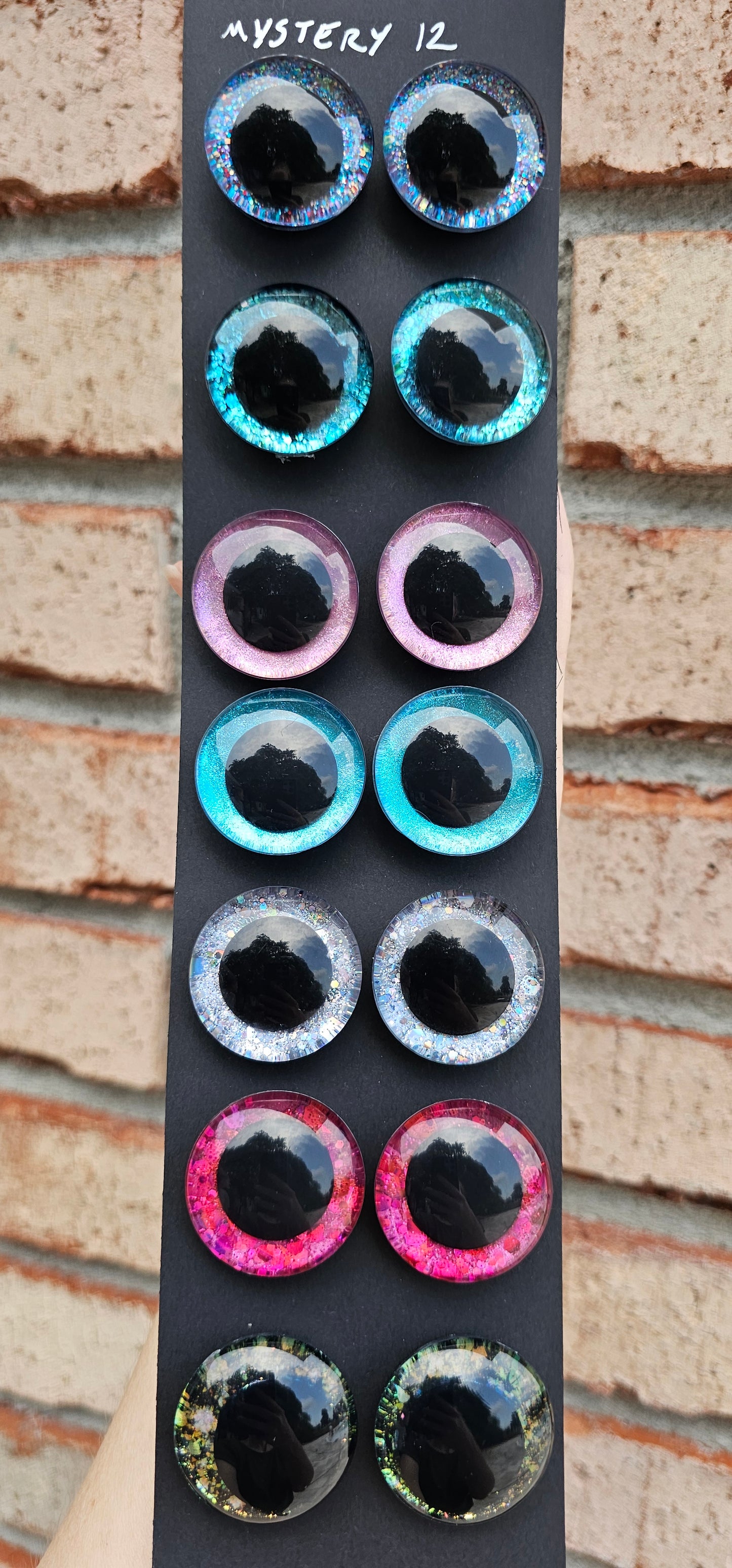 Discontinued Offcentered Eyes, Centered Eyes Clearance 40%-75% OFF